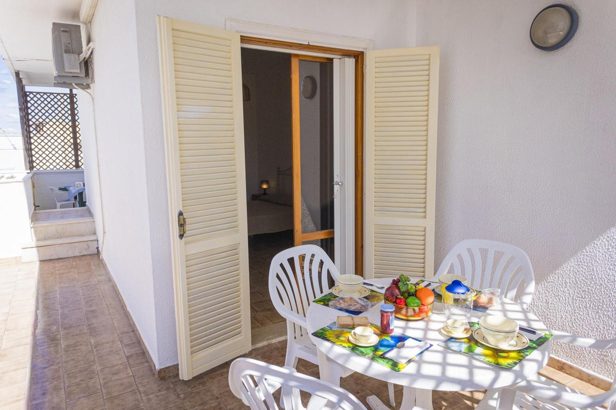 Torre Lapillo Apartment Sea View - Happy Rentals Porto Cesareo Exterior photo