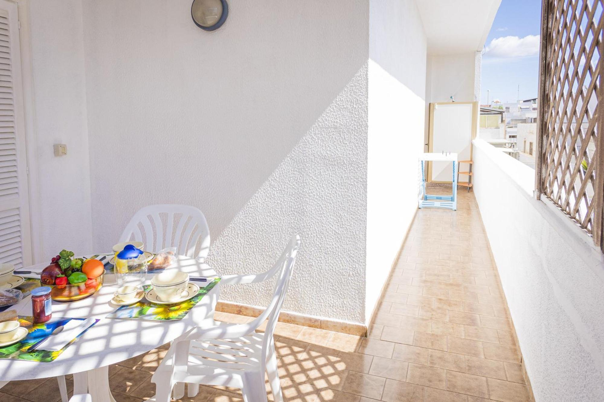 Torre Lapillo Apartment Sea View - Happy Rentals Porto Cesareo Exterior photo